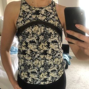 Floral lululemon top